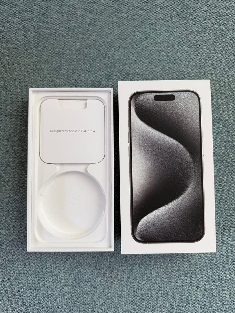 【美品】iPhone 15 pro ホワイトチタニウム　256GB