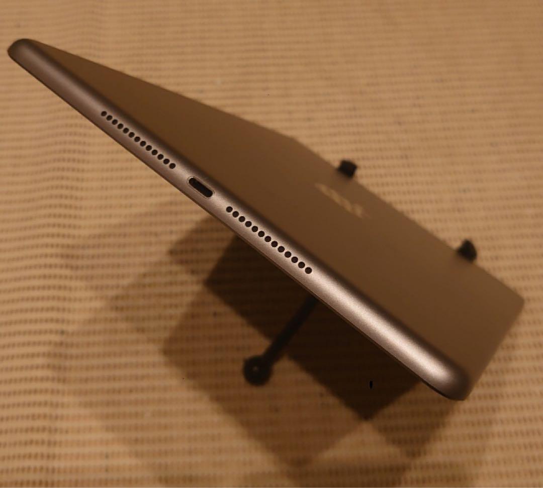完動品iPad第6世代(A1893)本体32GBグレイ送料込ZJF8J