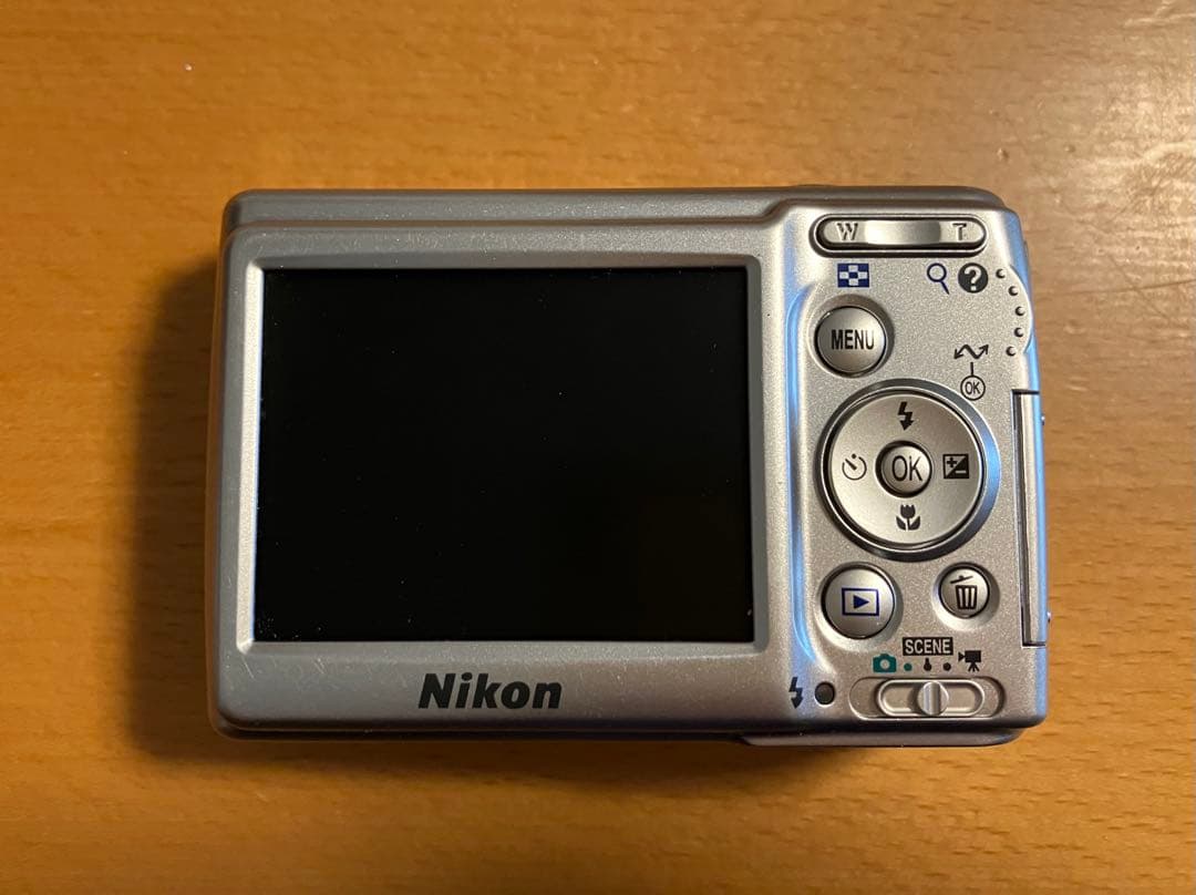 デジタルカメラ Nikon COOLPIX L12