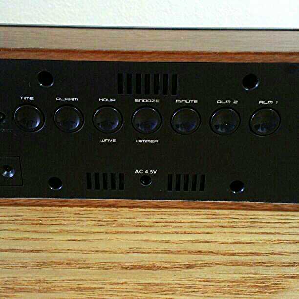 時計　置き時計　人気!! 電波LED置き時計