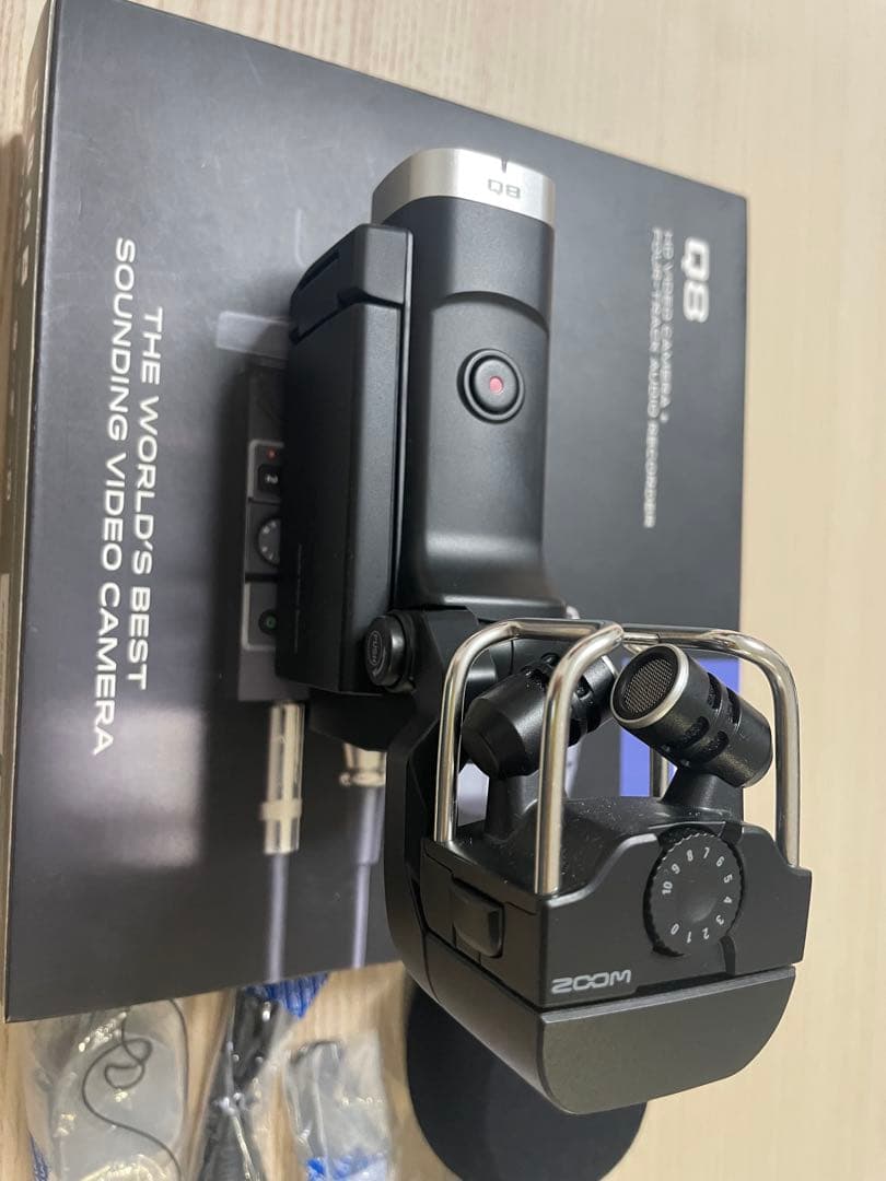 その他 ZOOM Q8