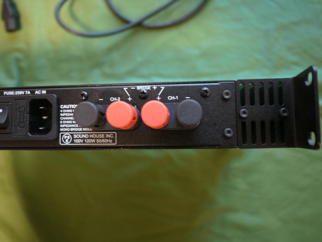 CLASSIC PRO　クラシックプロ 　CP400　ステレオ・パワーアンプ