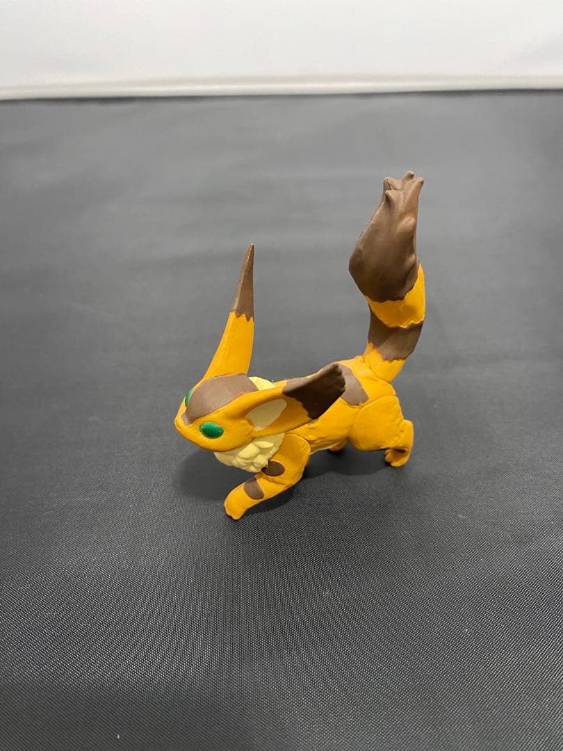 [希少品]天空の城ラピュタロボット兵　「庭園 バージョン」フィギュア+♪テト付き