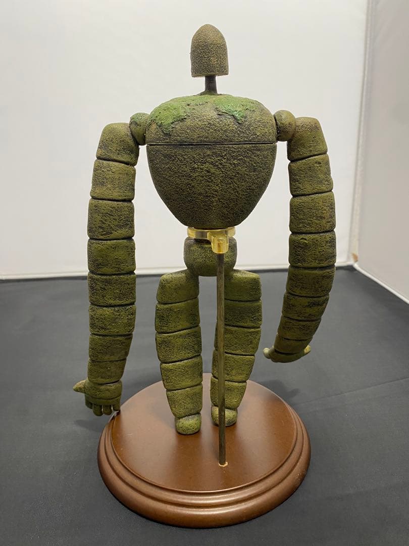[希少品]天空の城ラピュタロボット兵　「庭園 バージョン」フィギュア+♪テト付き