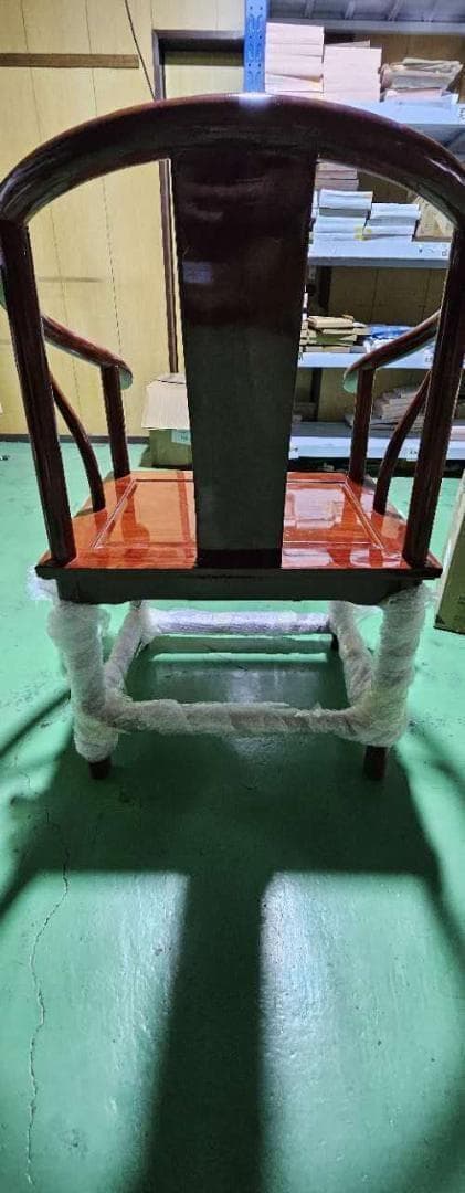 高級木製椅子　主人椅子*1　客用椅子*4　セット