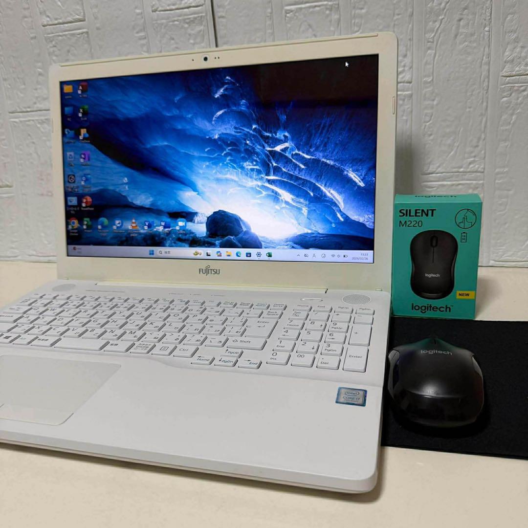Windows11オフィス2024年 i7 SSD1Tbメモリ16GB美品富士通