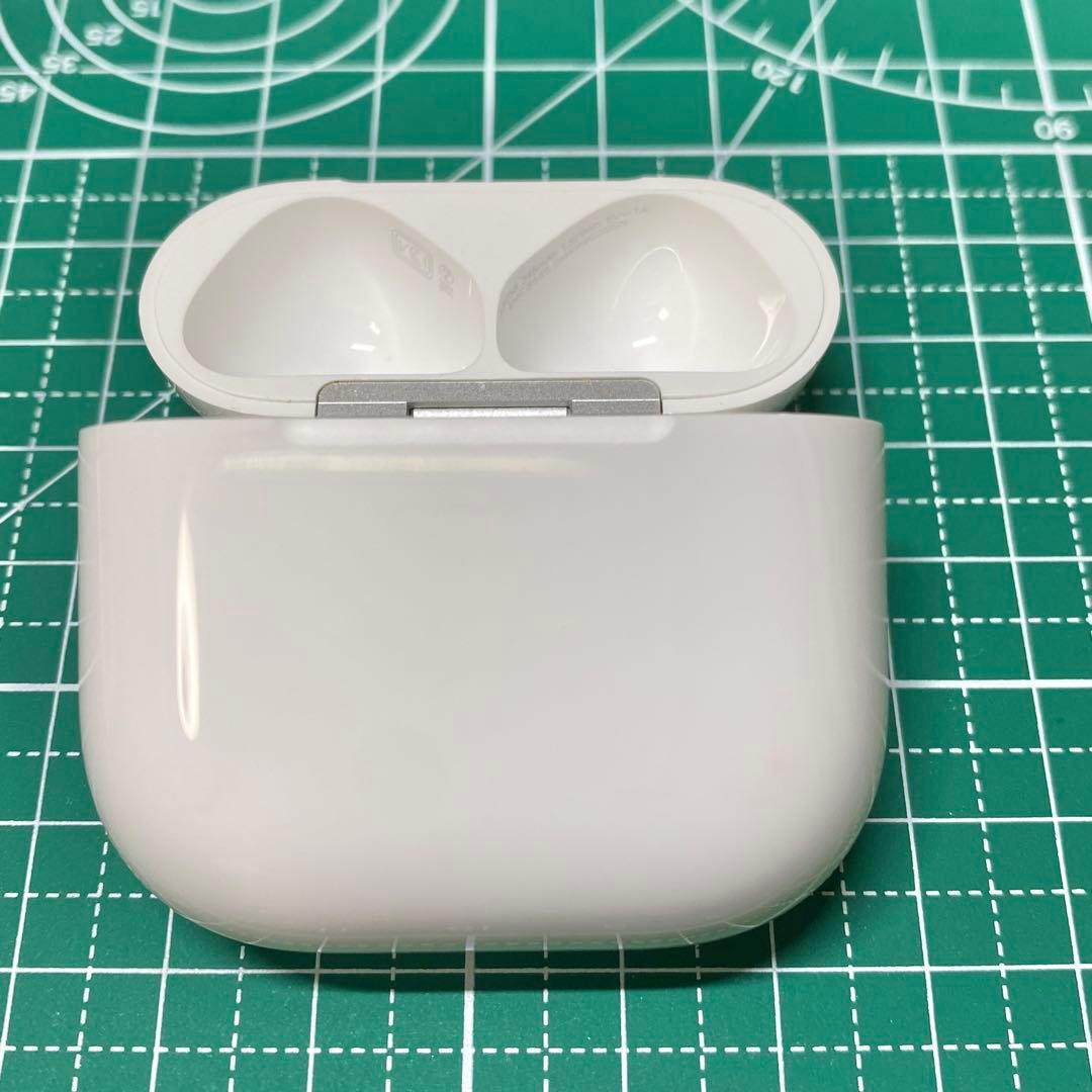 Apple AirPods第4世代 第四世代充電ケース(ANC無し)