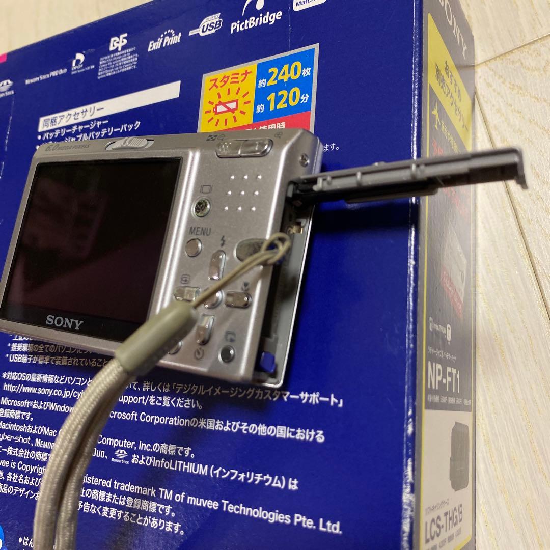 SONY サイバーショット DSC-T9　ケース（4200円）付き