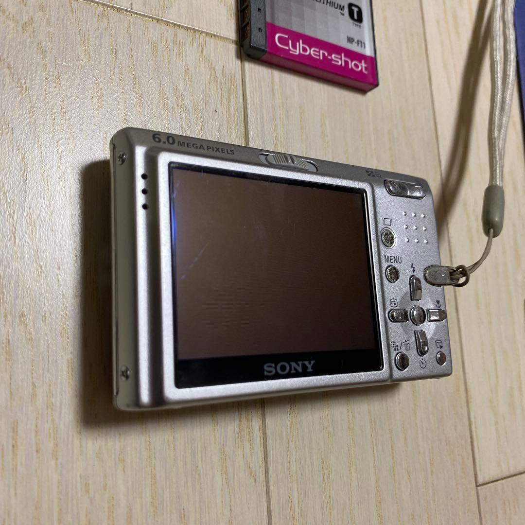 SONY サイバーショット DSC-T9　ケース（4200円）付き