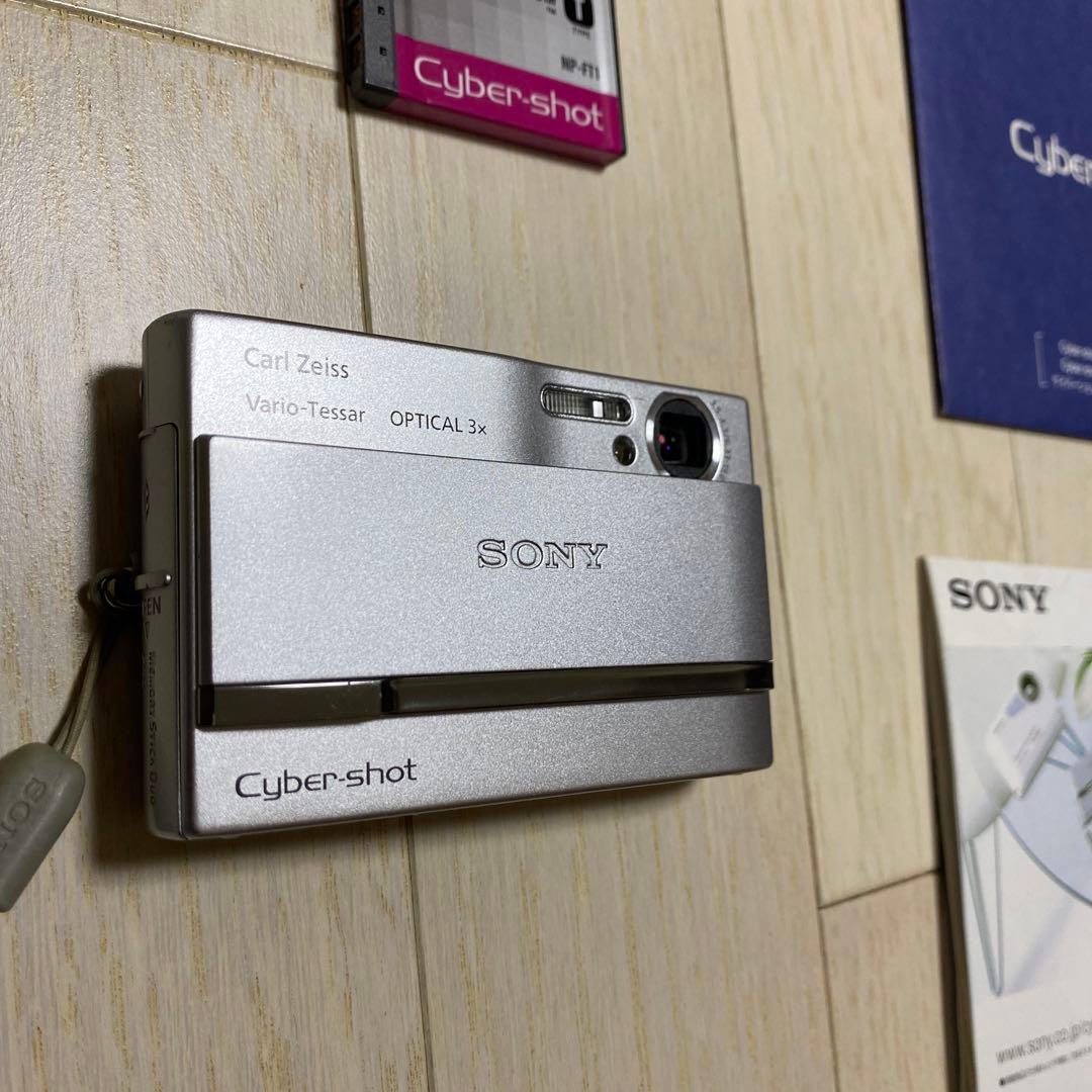 SONY サイバーショット DSC-T9　ケース（4200円）付き