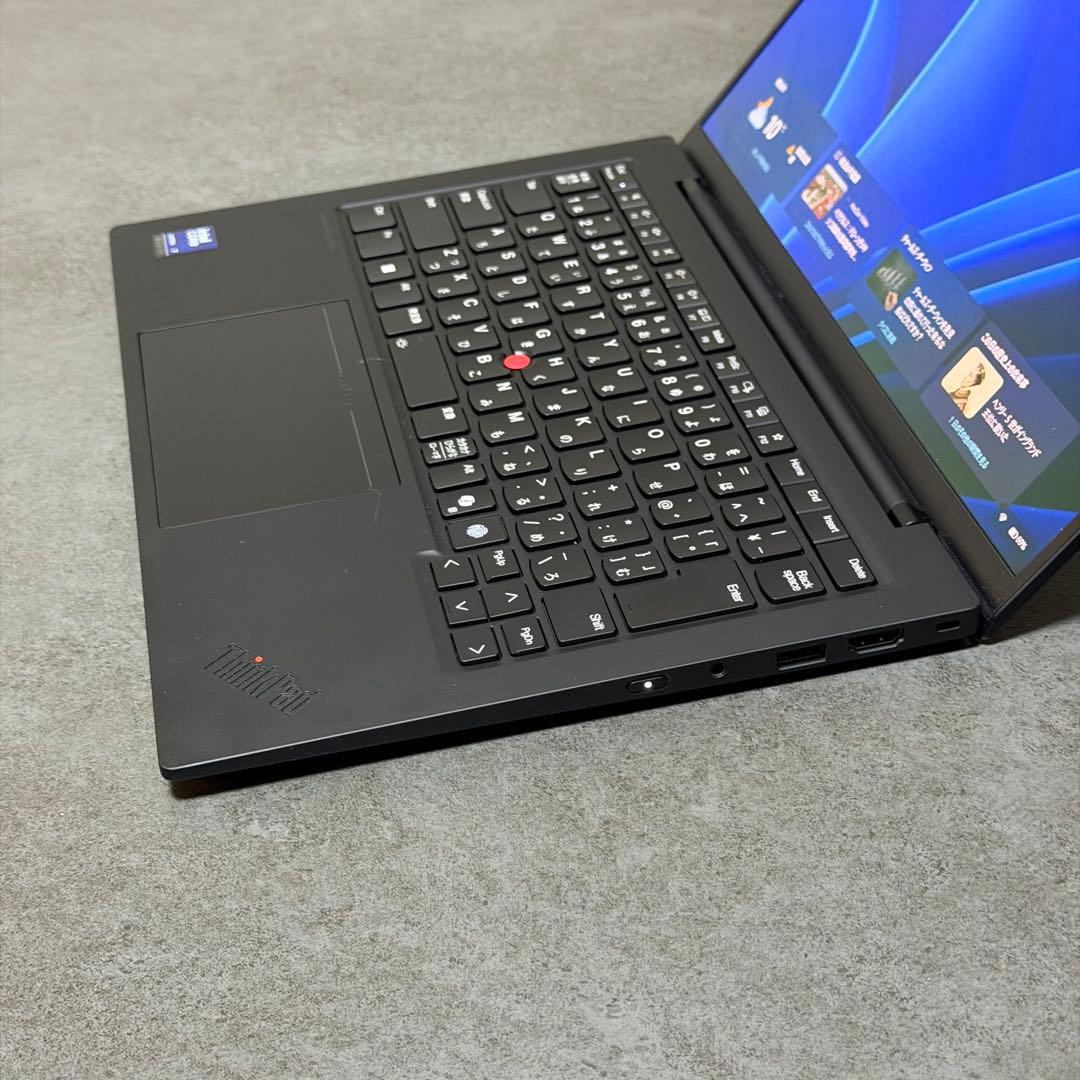 ThinkPad X1 Carbon Gen13 Aura Edition保証付