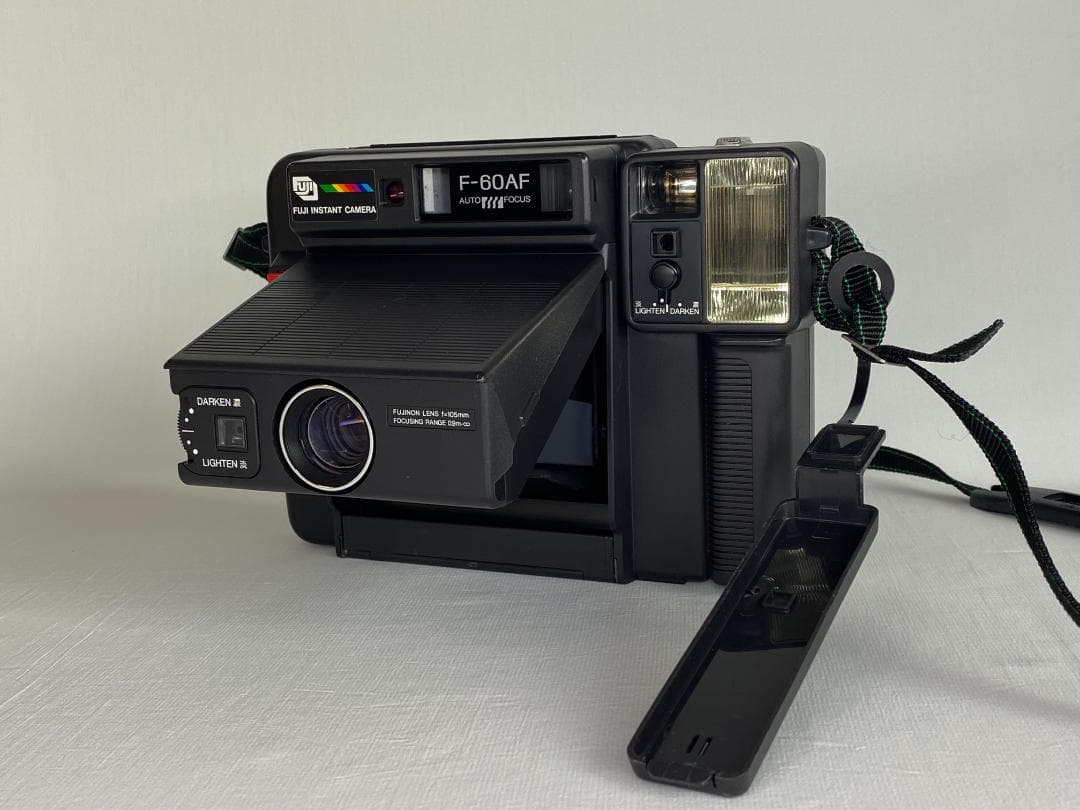 FUJI INSTANT CAMERA F-60AF（フジ　インスタントカメラ）