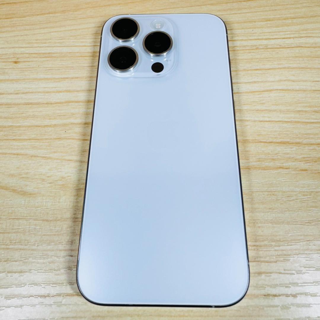 P346 未使用に近い iPhone15 Pro 256GB おまけ付き