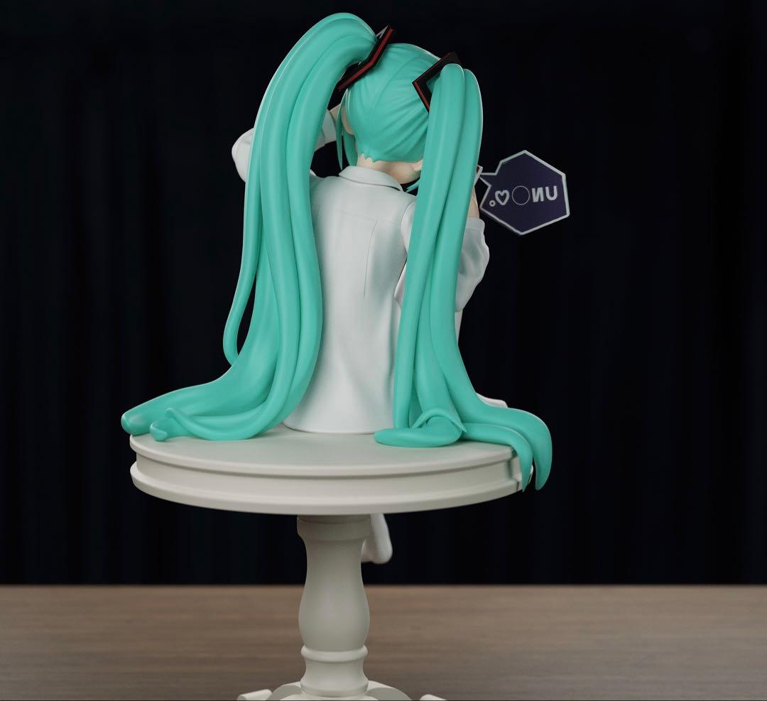 初音ミク　ガレージキット　未塗装未組立　1／7スケール　美女　美少女　フィギュア