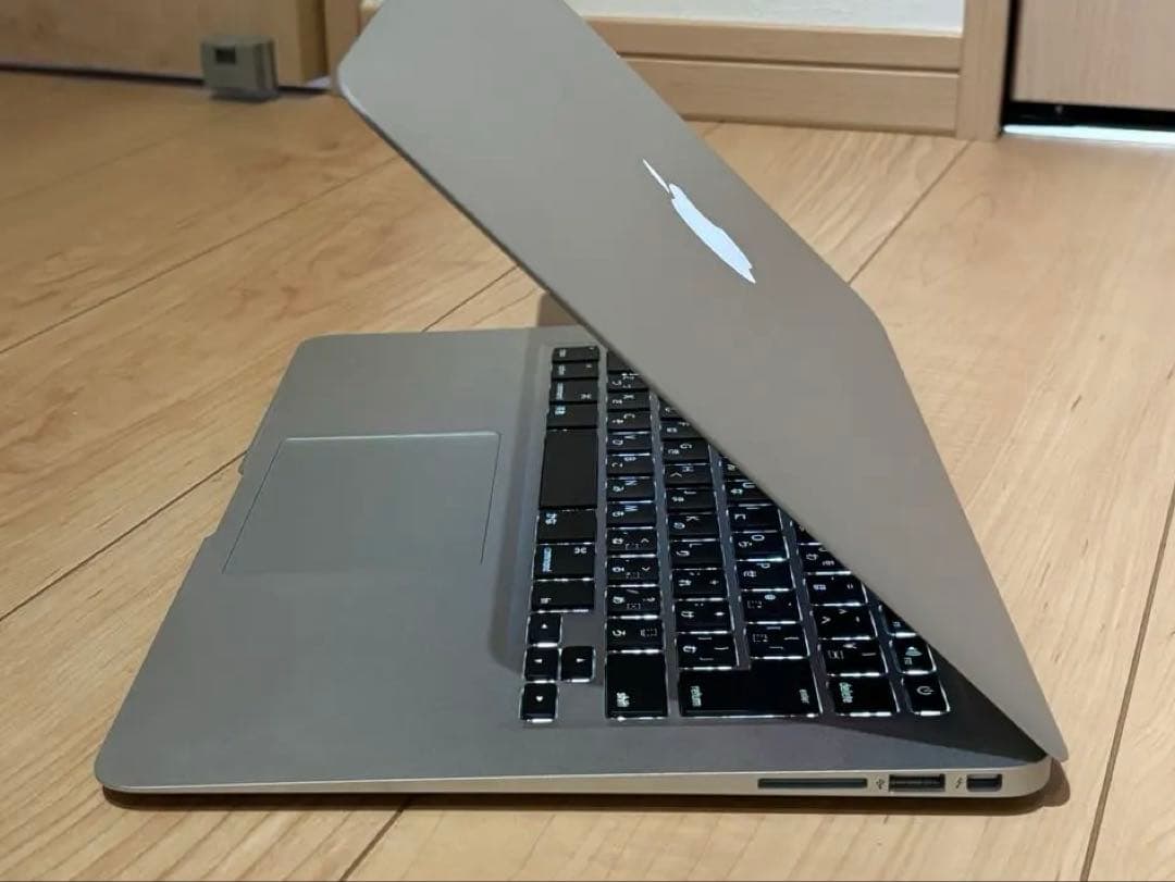 MacBookAir 13-inch, Mid 2013 Core i5 美品