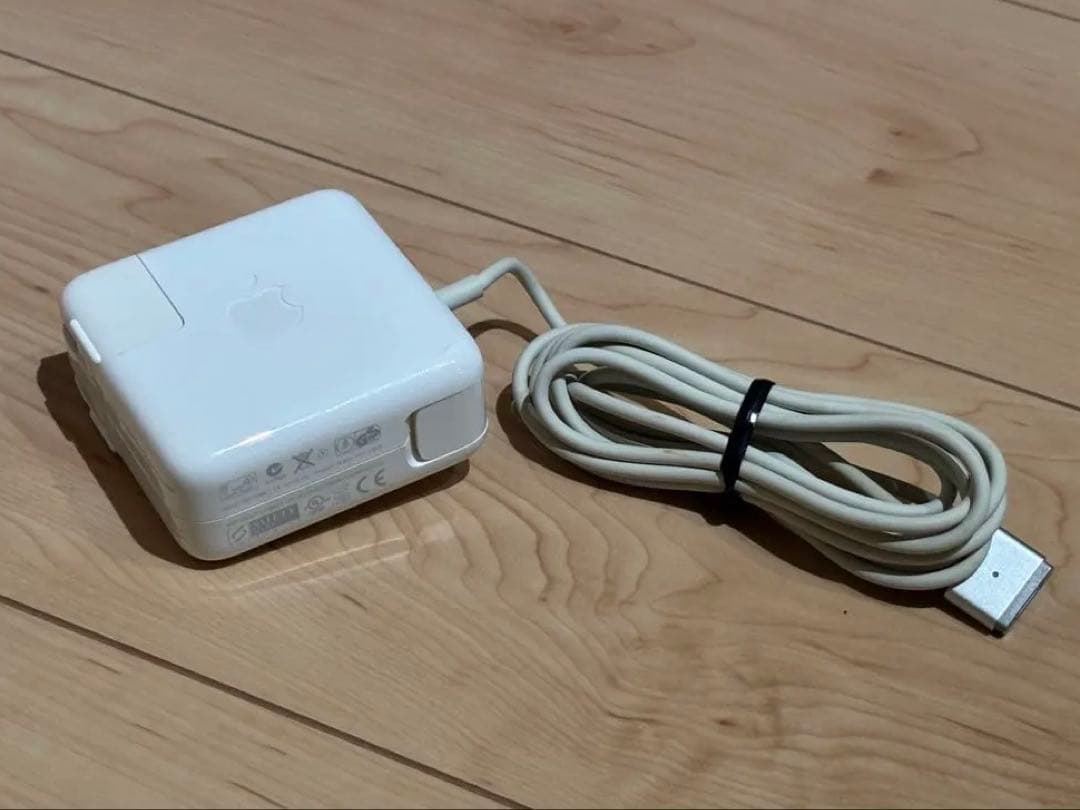 MacBookAir 13-inch, Mid 2013 Core i5 美品