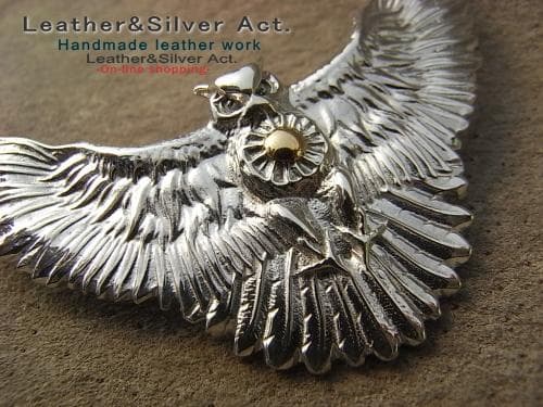 フクロウ　ペンダントトップ　ネックレス　手彫り　シルバー925、ｋ18　梟