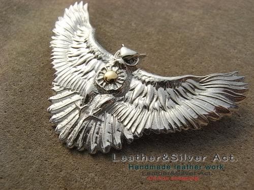 フクロウ　ペンダントトップ　ネックレス　手彫り　シルバー925、ｋ18　梟