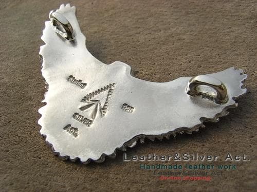 フクロウ　ペンダントトップ　ネックレス　手彫り　シルバー925、ｋ18　梟