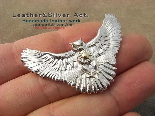 フクロウ　ペンダントトップ　ネックレス　手彫り　シルバー925、ｋ18　梟