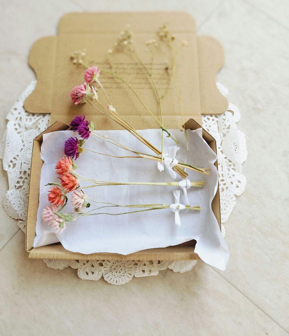 ミニサイズのドライフラワー　小箱No.１７６　千日紅のアレンジセット