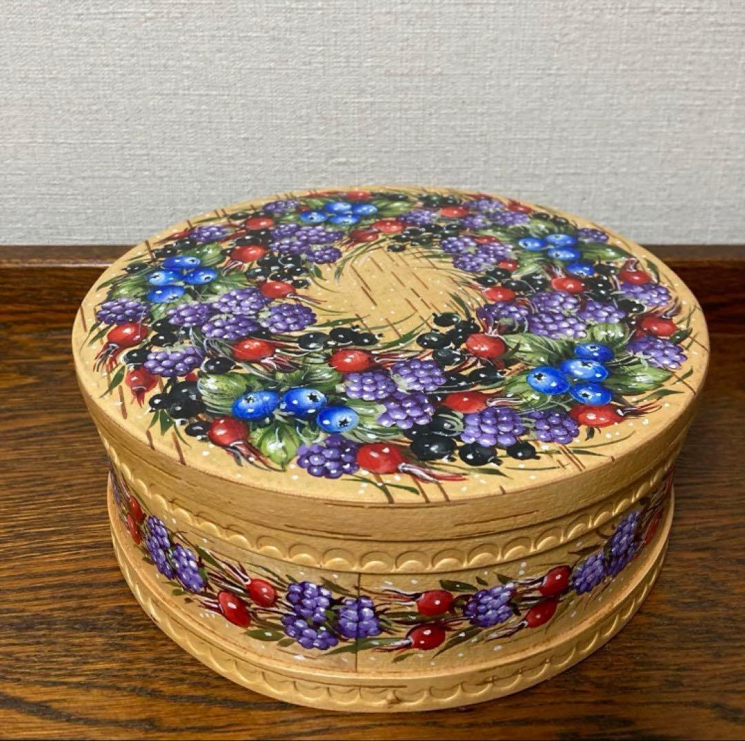 ロシア雑貨☆白樺べレスタ ベリーのリース収納boxマトリョーシカ