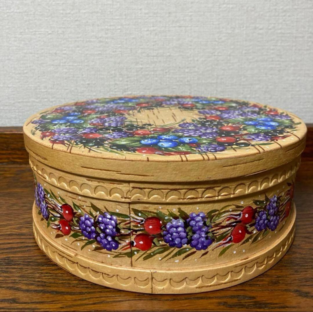 ロシア雑貨☆白樺べレスタ ベリーのリース収納boxマトリョーシカ