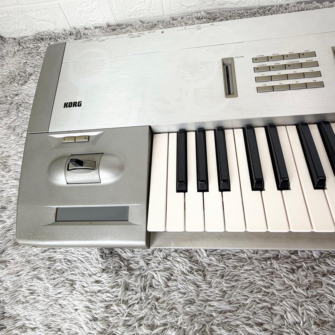 KORG シンセサイザーTRINITY V3 PRO トリニティ MOSS音源