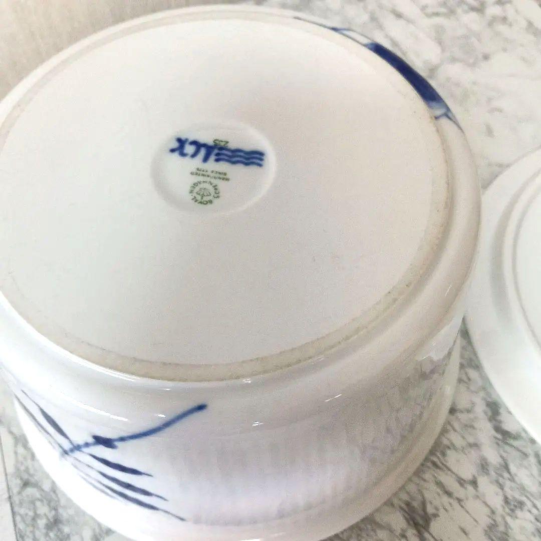ロイヤルコペンハーゲン 陶器 蓋付き