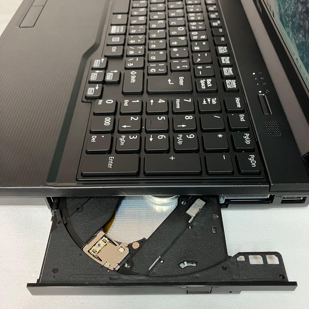 美品 LIFEBOOK A5512/K 12世代 i5 16G DVD オフィス