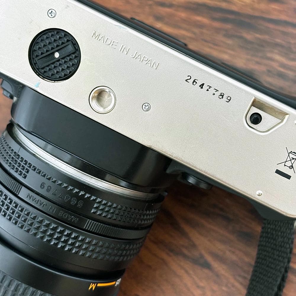 【美品】Nikon FM10 一眼レフ カメラセット レンズ付き フィルムタイプ