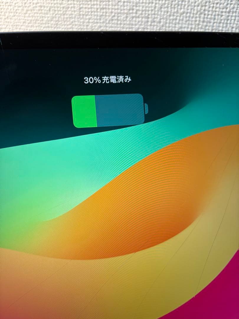 Apple iPad スペースグレー 画面ひび割れあり