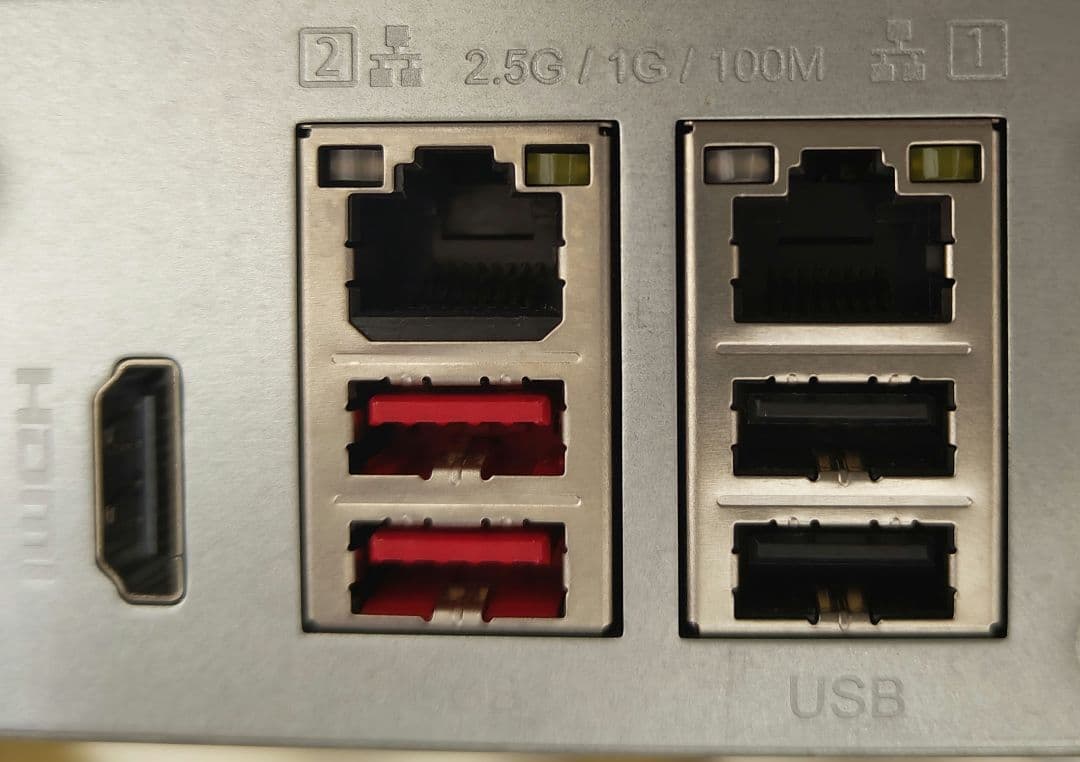 QNAP TS-1264U-RP ラックマウントNAS