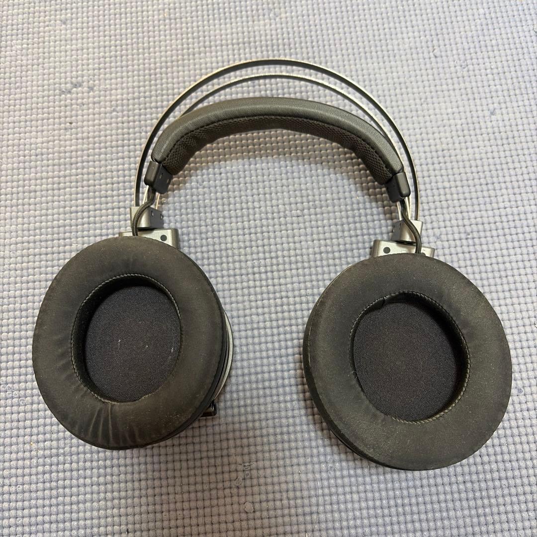 ヘッドホン Razer Nari Ultimate