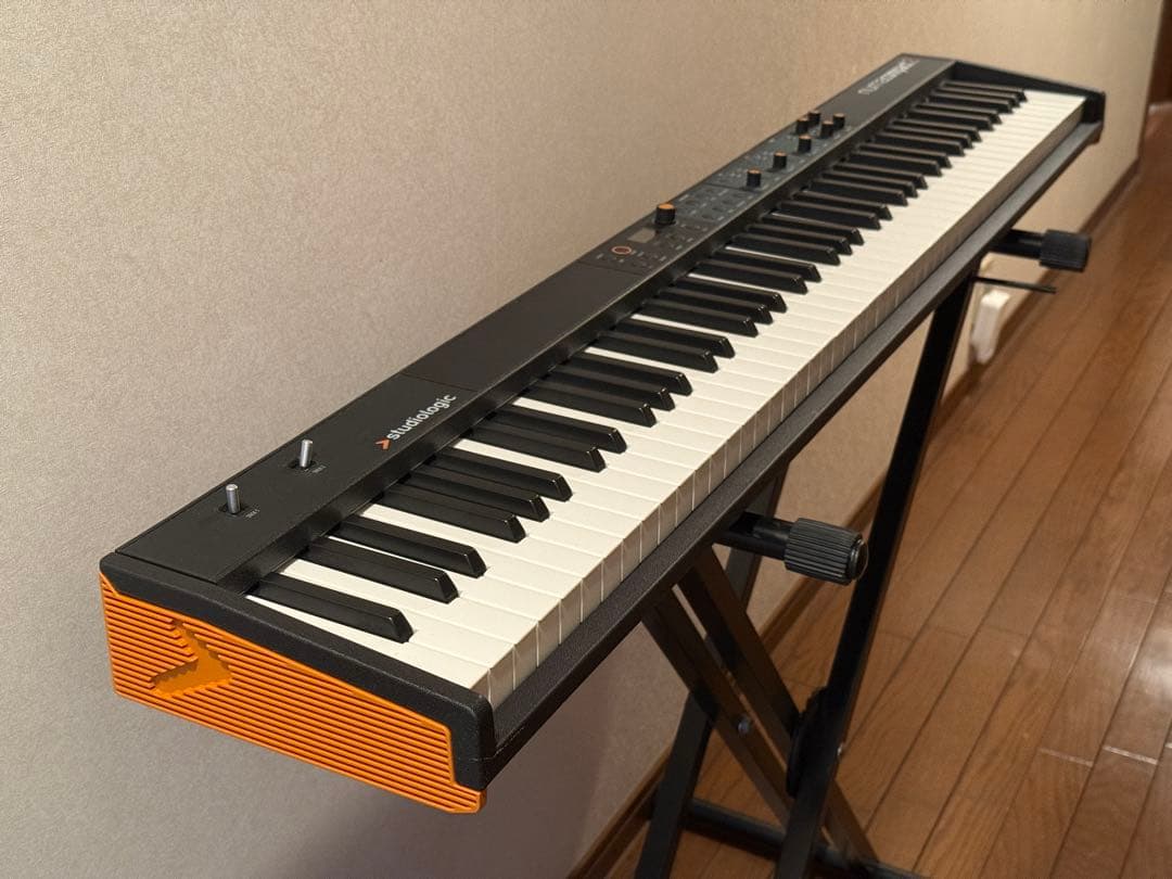 Studiologic Numa Compact 2 ペダル電源コードのみ新品