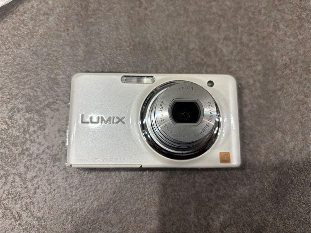 Panasonic FX77 ホワイト LUMIX コンパクトデジタルカメラ