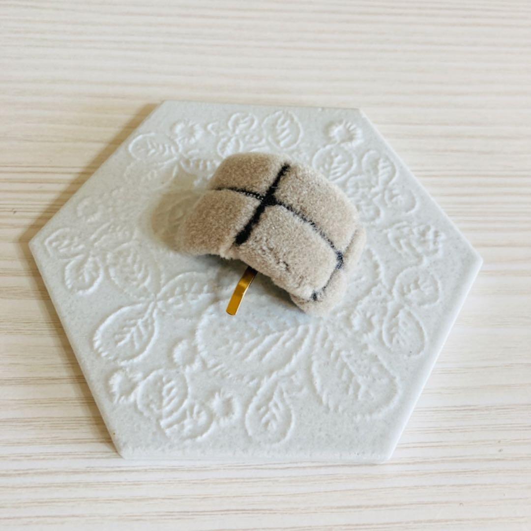 minperhonen ミナペルホネン　ポニーフック　#27