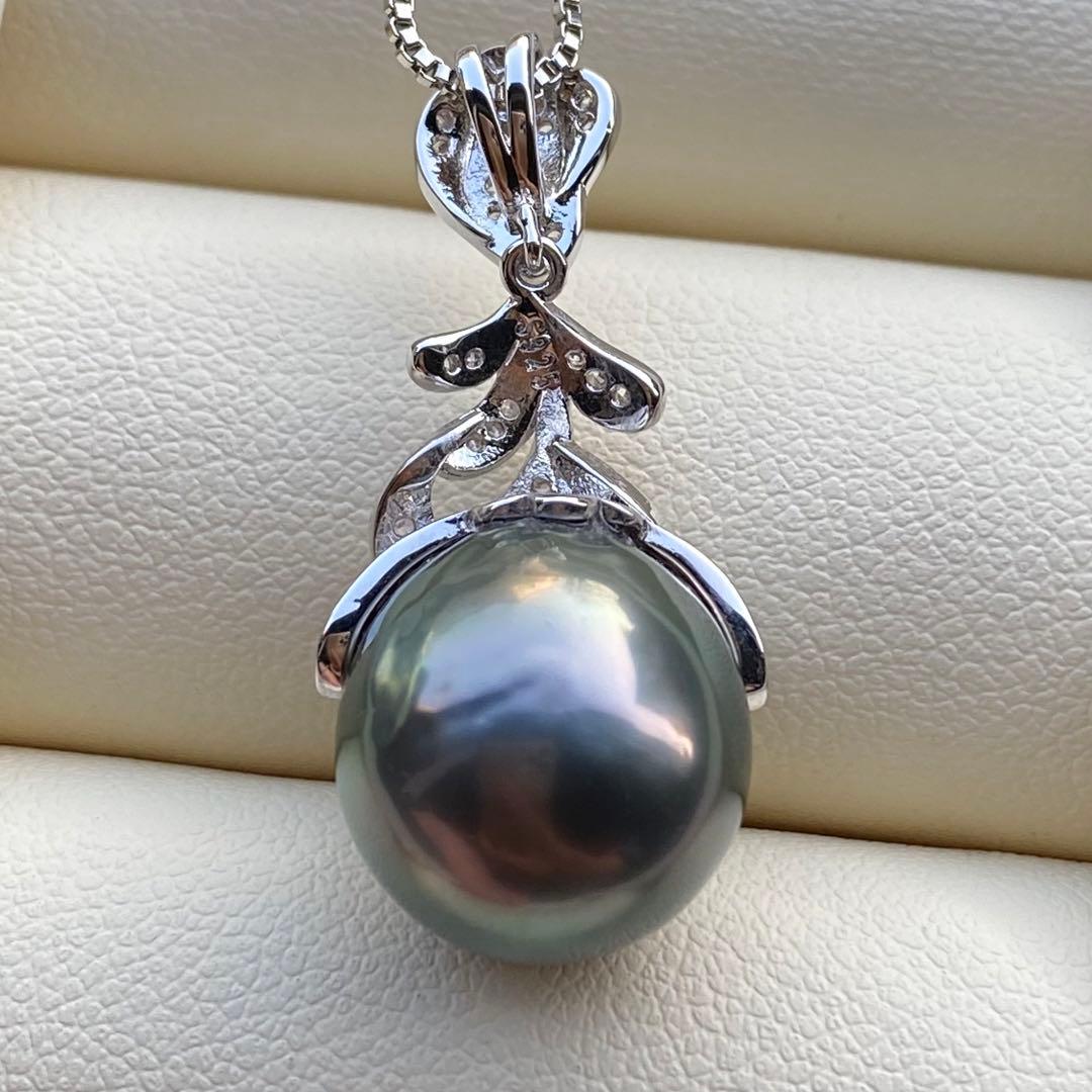 本真珠　南洋黒蝶真珠ネックレストップ　13.3*12.8mmグリーンPT881