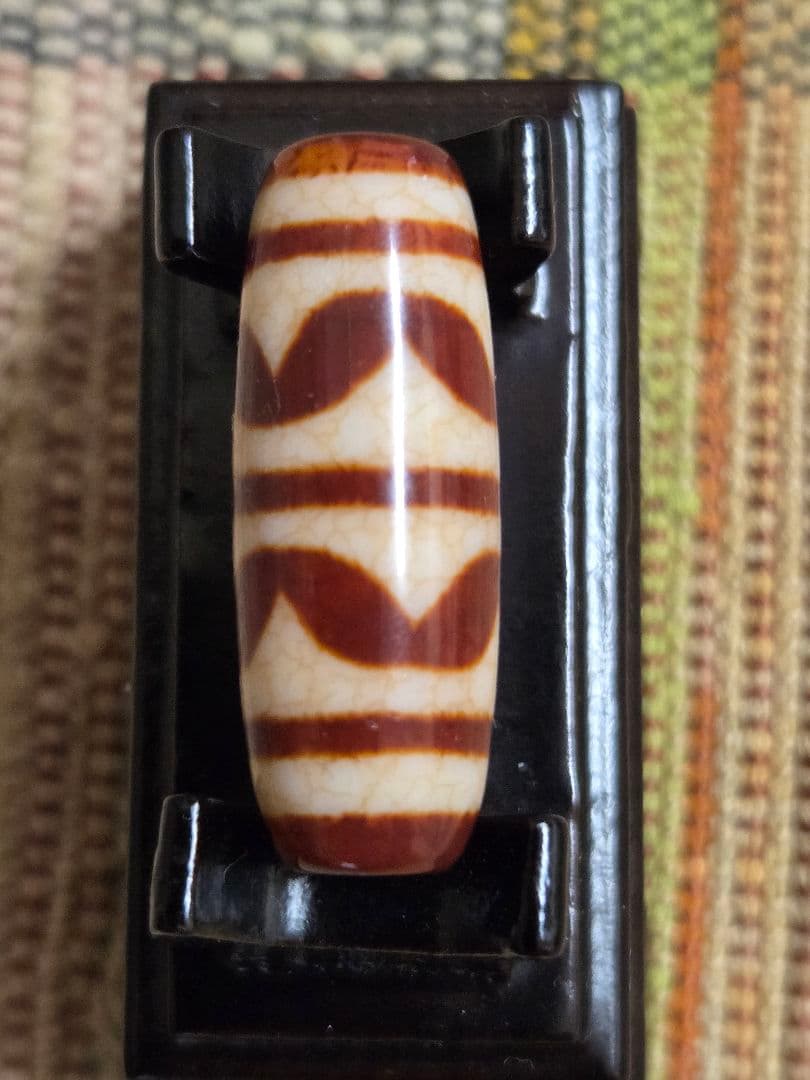 116　天珠　上肯　双虎牙天珠　龍紋　希少　dzibeads！