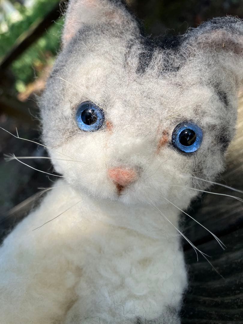 羊毛フェルトの猫人形