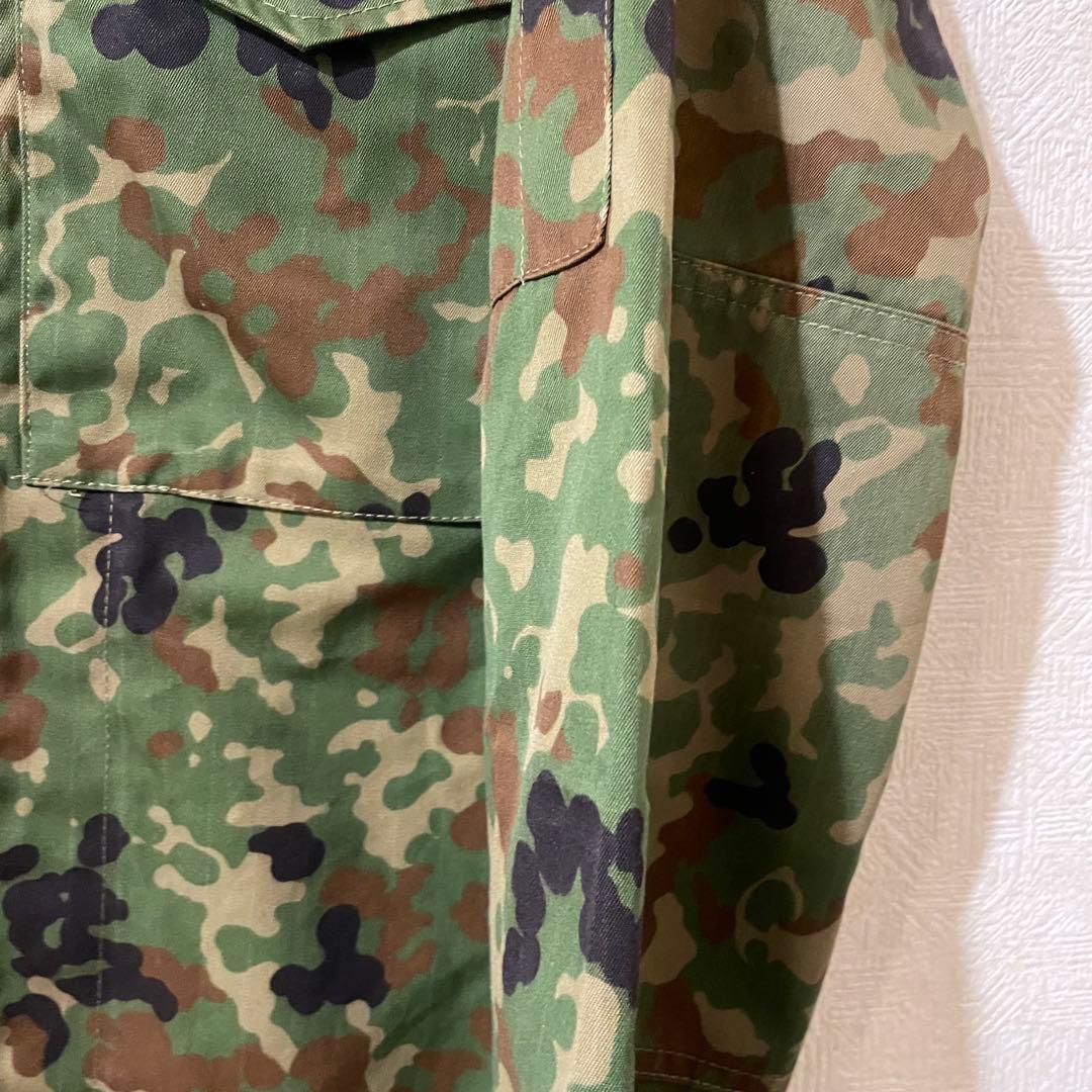【未使用に近い】６Ａ 陸上自衛隊 　迷彩服　ミリタリー　戦闘服　上下セット