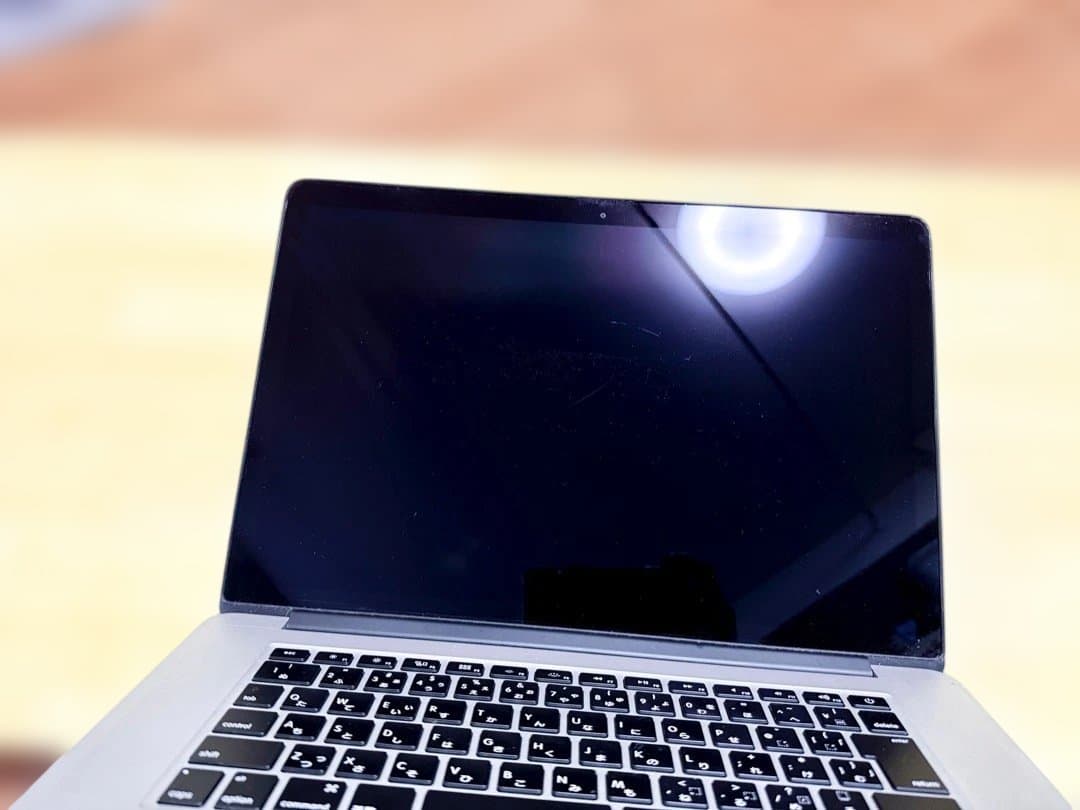 MacBook Pro 2015 15インチ i7 16GB/256GB