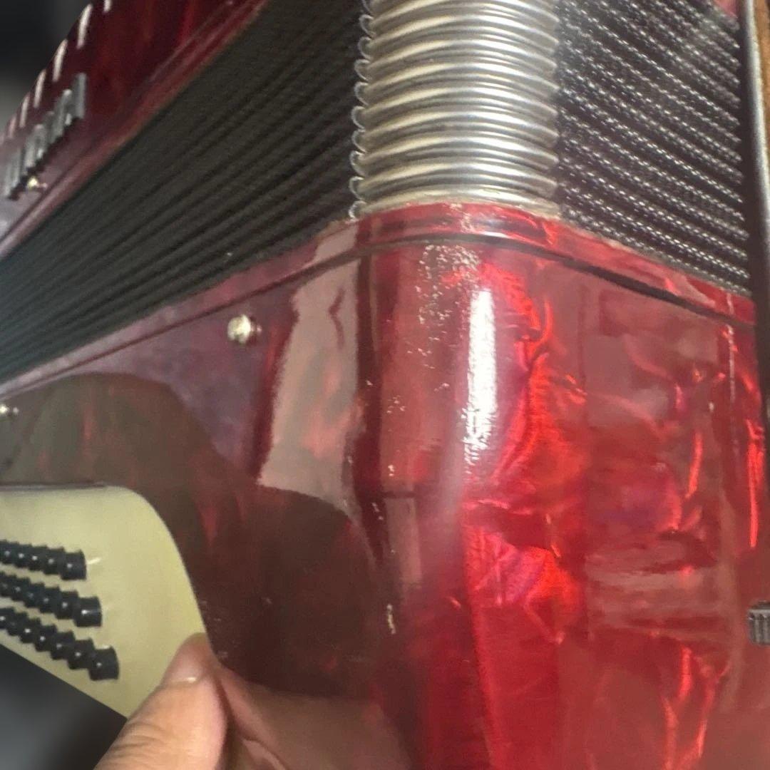 Yamaha 赤 アコーディオン 32鍵 ケース付き