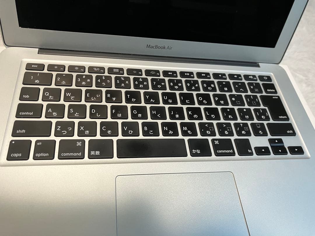 Apple MacBook Air A1466 13インチ　2015 early