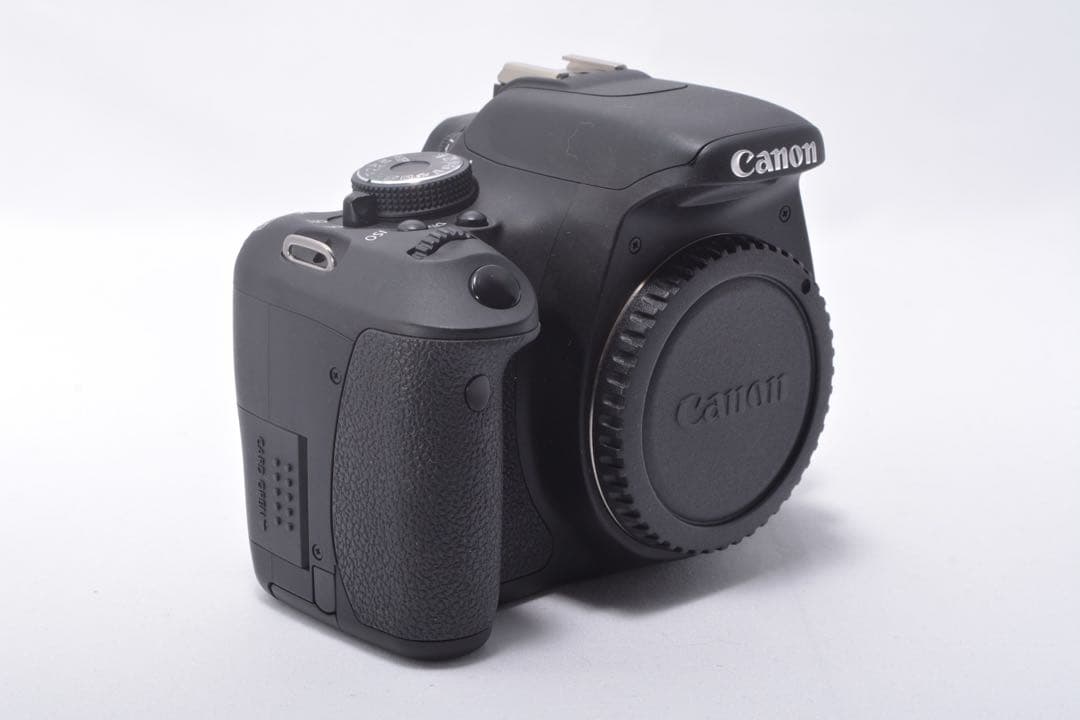 新品級の美品✨【シャッター数わずか670回❣️】Canon Kiss X5✨