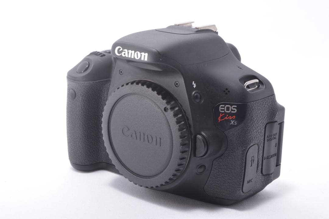 新品級の美品✨【シャッター数わずか670回❣️】Canon Kiss X5✨