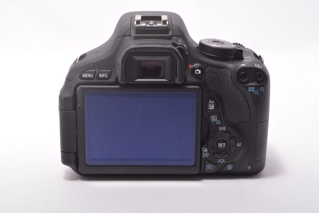 新品級の美品✨【シャッター数わずか670回❣️】Canon Kiss X5✨