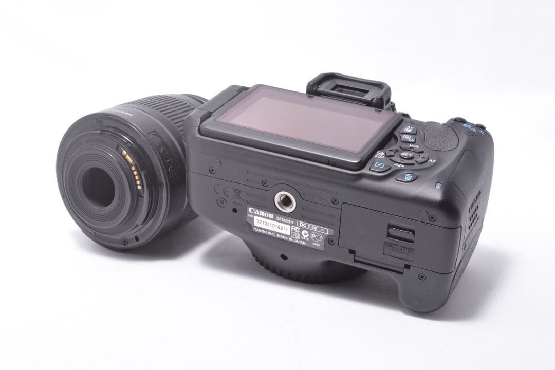 新品級の美品✨【シャッター数わずか670回❣️】Canon Kiss X5✨