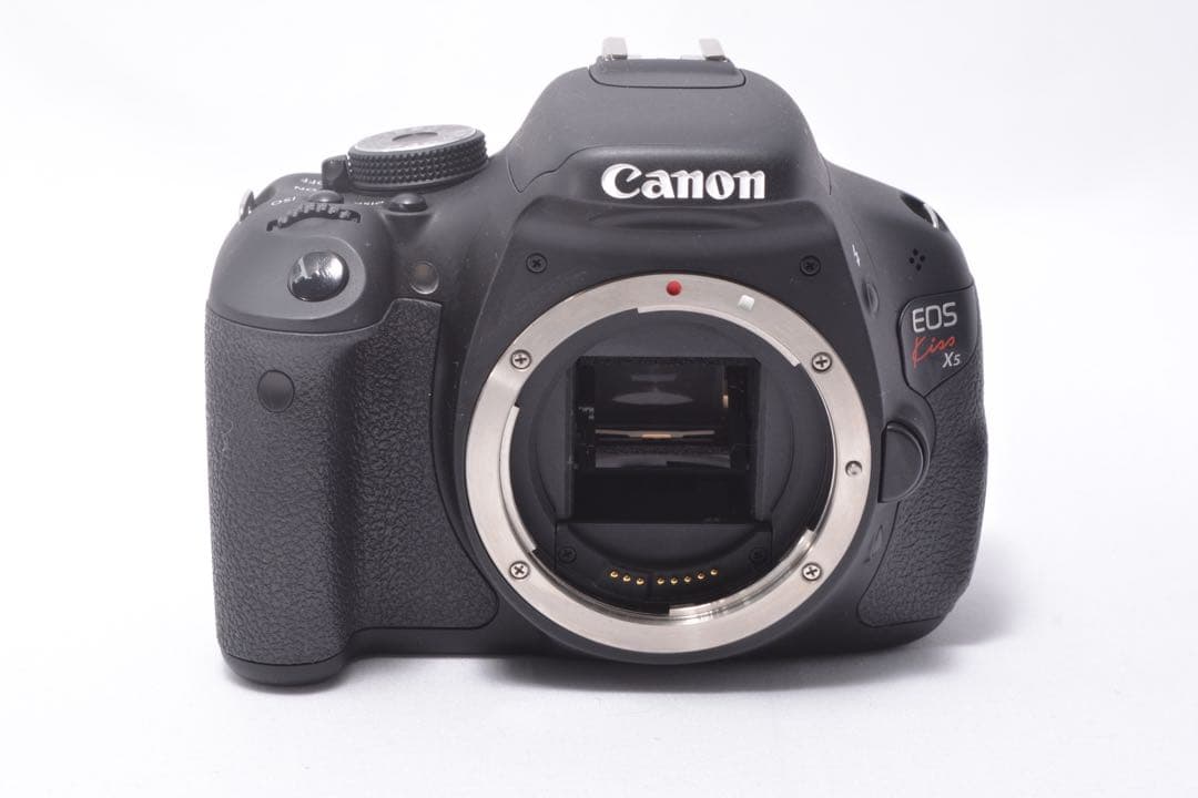 新品級の美品✨【シャッター数わずか670回❣️】Canon Kiss X5✨