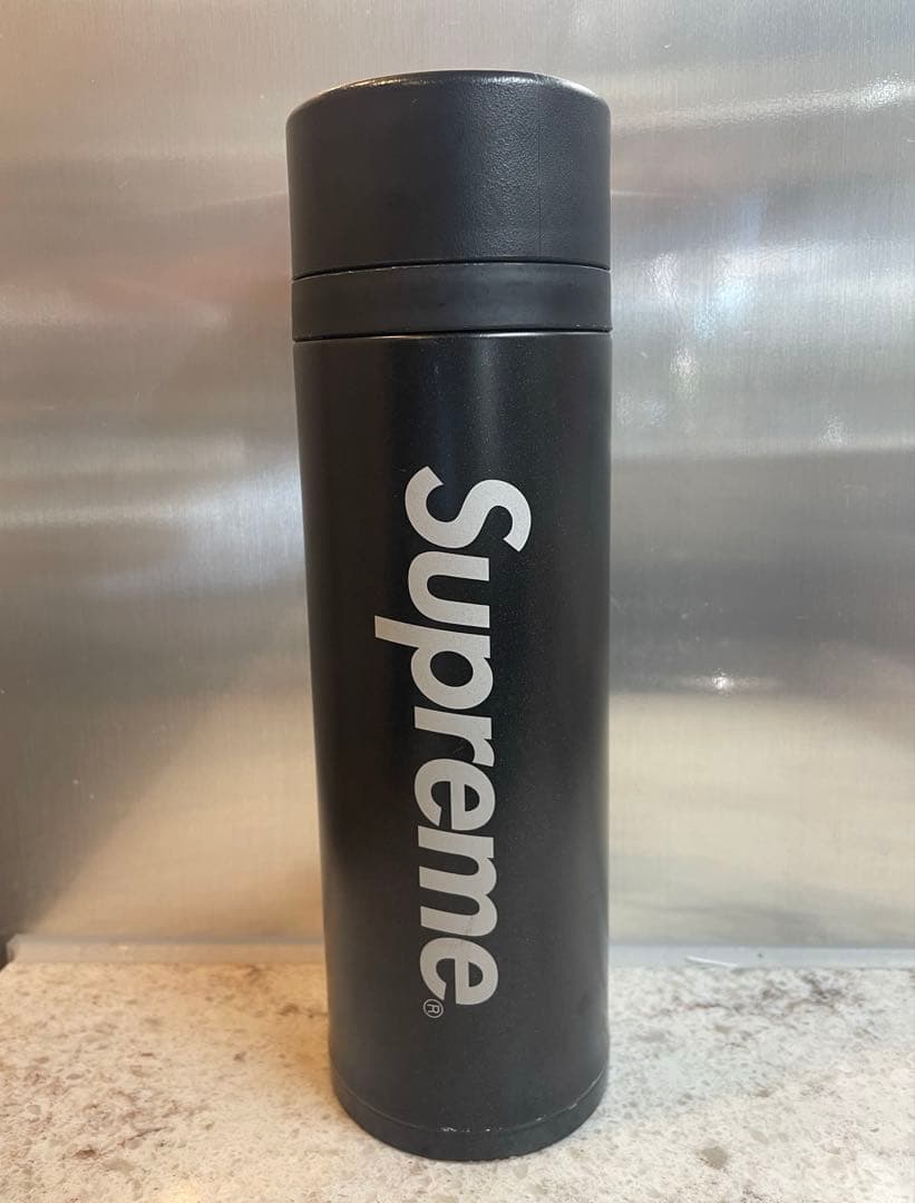 supreme シュプリーム zojirushi ステンレスボトル 象印 黒